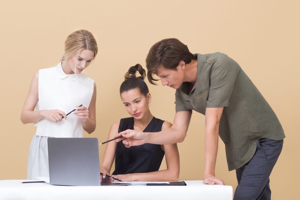 Diferencias entre Feedforward y Feedback