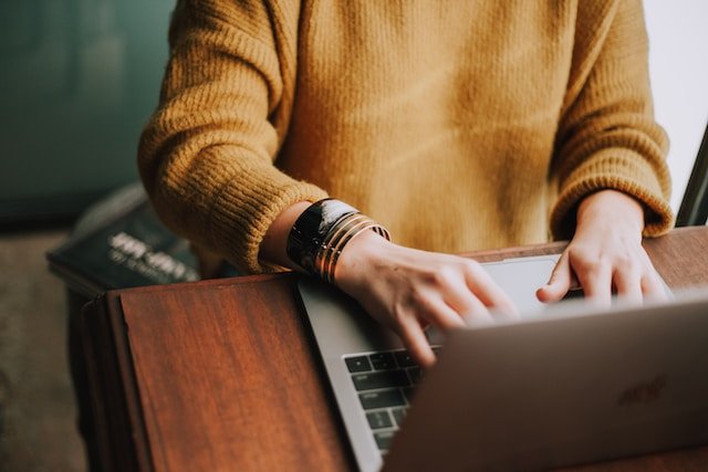 Gestiona recursos humanos en el negocio